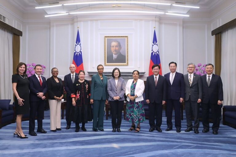 President Tsai meets with U.N. permanent representatives