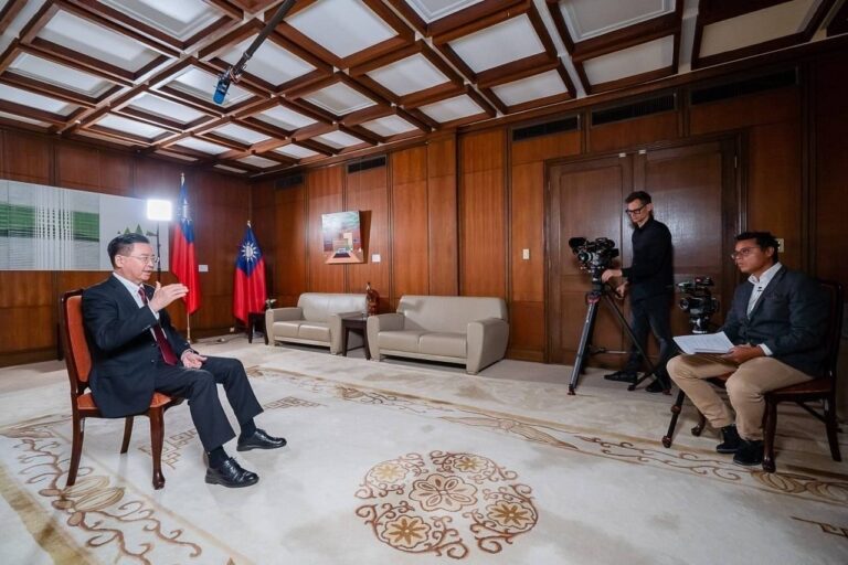 Foreign Minister Wu gives interview for 3Sat documentary